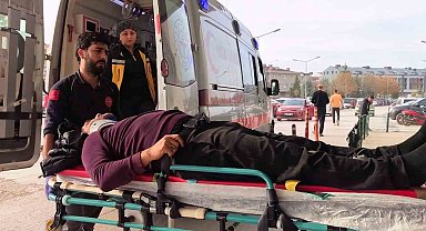 Kontrolden yükünü boşaltan kamyon devrildi : 1 yaralı