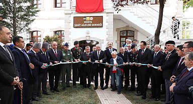 Konya Büyükşehir tarafından yenilenen Şehit Aileleri Derneği binasının açılışı dualarla yapıldı