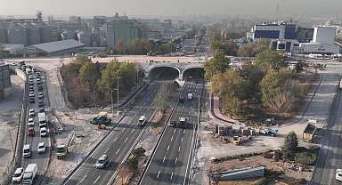 Konya'da Marangozlar Köprülü Kavşağı'nın alt kısmı trafiğe açıldı