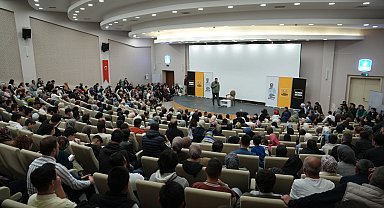 Konya'da 'Şehir Konferansları' başladı