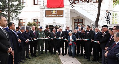 Konya'da yenilenen Şehit Aileleri Derneği binası açıldı