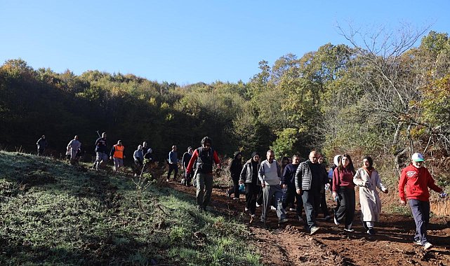 Körfez'de öğrenciler doğa yürüyüşünde buluştu