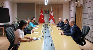 Korgeneral Kadıoğlu, Gürcistan İçişleri Bakanı Geladze ile görüştü