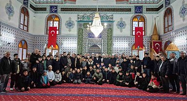 Kütahya Ahteri İmam Hatip Ortaokulu öğrencileri sabah namazında buluştu