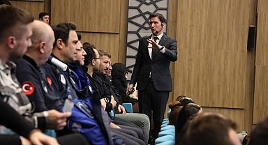 Kütahya Belediyesi'nden personeline "Etkili İletişim Davranış Biçimleri" eğitimi