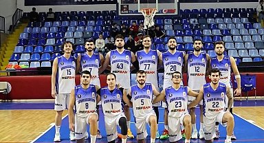 Kütahya Belediyespor, namağlup unvanını korudu