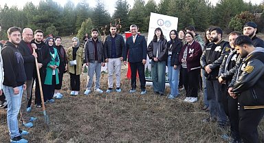 Kütahya Dumlupınar Üniversitesi'nde fidan dikim etkinliği