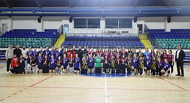Kütahya'da 'Okullar Arası Genç Kızlar Hentbol' müsabakaları sona erdi