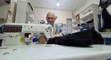 Kütahya'da 52 yıllık terzi Himmet Kalkan: "Sanat artık bitmek üzere"