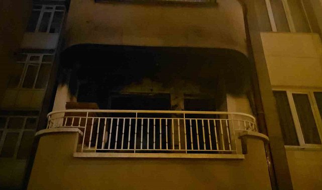Kütahya'da apartman yangını: 1 kişi hayatını kaybetti, 2 kişi yaralandı