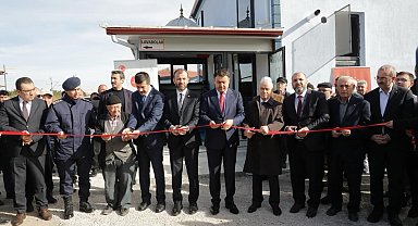 Kütahya'da yapımı tamamlanan Sefa Merve Camii ibadete açıldı