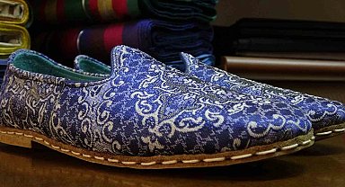 Kutnu kumaşından yapılan ürünler büyük ilgi görüyor