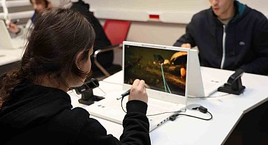 Liseli gençler Düzce Üniversitesi'ni inceledi