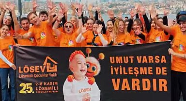 LÖSEV'den Üsküdar sahilinde danslı farkındalık