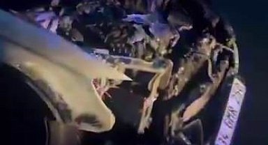 Lüks araç alevlere teslim oldu