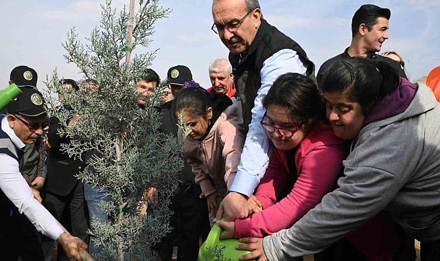 Malatya'da 733 bin fidan toprakla buluştu
