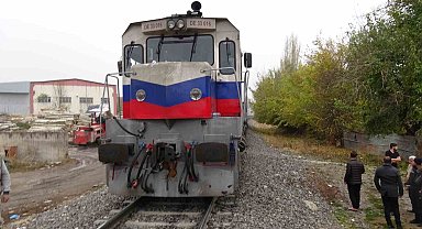 Malatya'da raylara düşen kişi trenin çarpması sonucu yaralandı