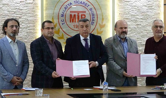 Malatya'da zirai donun etkileri için Üniversite ve Borsa arasında iş birliği protokolü imzaladı