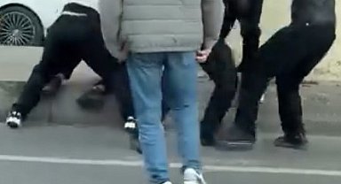 Maltepe E-5'te motorcular arasında çıkan kavgada tekme ve yumruklar havada uçuştu