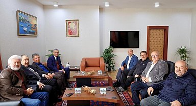 Manisa eski Valisi Celalettin Güvenç Akhisar'da