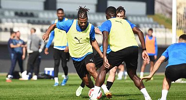 Manisa FK, Sivasspor mesaisine başladı