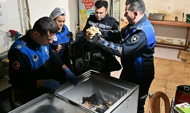 Manisa'da 150 kilo pişmiş tavuk eti ele geçirildi! İşletme mühürlendi