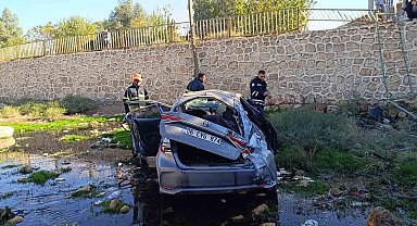 Mardin'de devrilen otomobildeki 3 kişi yaralandı