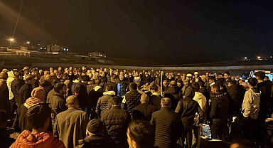 Mardin'de evde ölü bulunan aileden baba defnedildi