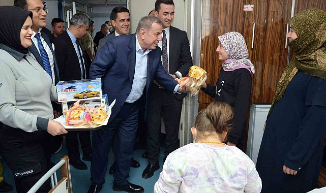 Mardin'de hastanede tedavi gören çocuklara etkinlik düzenlendi