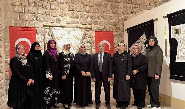 Mardin'de "Dualı Sultan Gömlekleri" sergisi açıldı