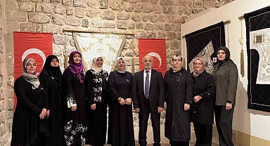 Mardin'de "Dualı Sultan Gömlekleri" sergisi açıldı
