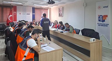 MEB AKUB ekiplerine verilen destek AFAD gönüllüsü eğitimi tamamlandı
