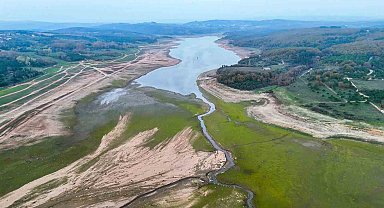 Mega kentte kuraklığın izleri havadan görüntülendi