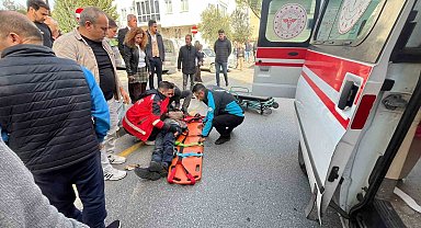 Menteşe'de otomobil yaşlı adama çarpıp kaçtı