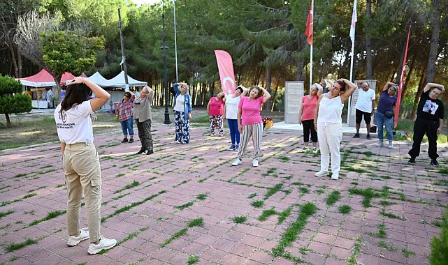Mersin'de emekliler Tarsus'un güzelliklerinde buluştu