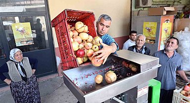 Mersin'de nar üreticilerine makine desteği