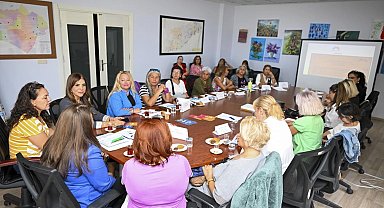 Mersin'de Pazartesi Buluşmalarıyla kadın dayanışması güçleniyor