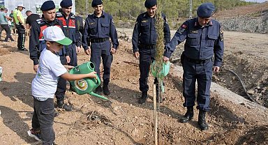 Milli Ağaçlandırma Gününde Bozyazı'da fidanlar toprakla buluştu
