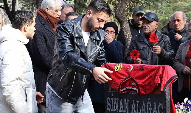 Milli kaleci Sinan Alağaç, vefatının 40'ncı yılında anıldı