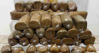 Minibüste 290 kilogram kaçak tütün ele geçirildi