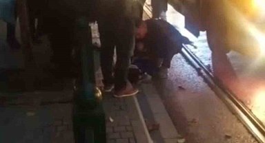 Minibüsün çarptığı 9 yaşındaki çocuk yaralandı