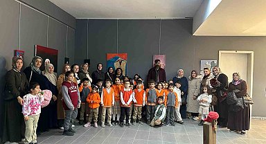 Modern çoban sergi ilgi odağı oldu