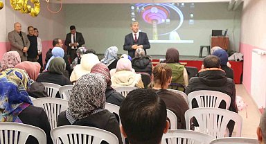 Müdür Yılmaz: "Telefonla oyalandığı kadar çocuğuna ilgi göstermeyen velilerimiz var"