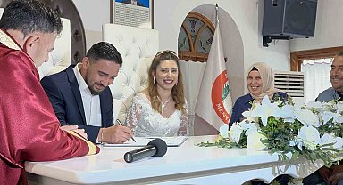Muğla'da evlilik tarihini özel kılmak isteyen çiftler '11.11' i seçti