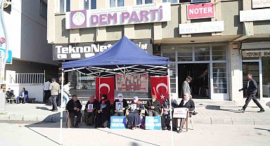 Muş'ta annelerin evlat nöbeti devam ediyor