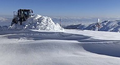 Muş'ta kapanan 31 yerleşim yerinin yolu yeniden ulaşıma açıldı