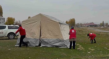 Muş'ta Kızılay ekiplerinden afet yönetimi için saha tatbikatı