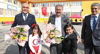 Mustafa Palancıoğlu'dan Esentepe Mumcular İlkokulu'na ziyaret