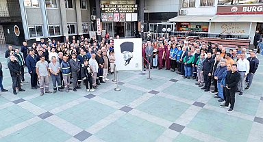 Nazilli'de 750 personel Atatürk portresi yaptı