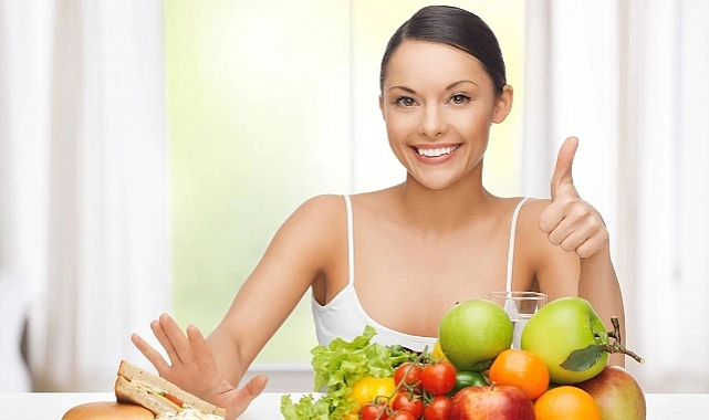 Öğr. Dyt. Bilge Naz İnhanlı Yazdı: Kadınlar İçin Günlük Sağlıklı Alışkanlıklar: Beslenme ve Yaşam Tarzı Önerileri